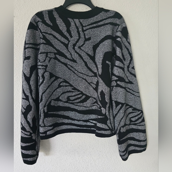 H&M Sweater Womens Sz L Black Knit Bell Sleeves Grunge Grannycore - Picture 10 of 10